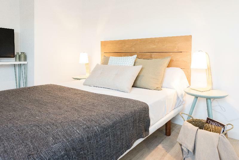 L&H La Latina Selection Aparthotel Мадрид Екстериор снимка