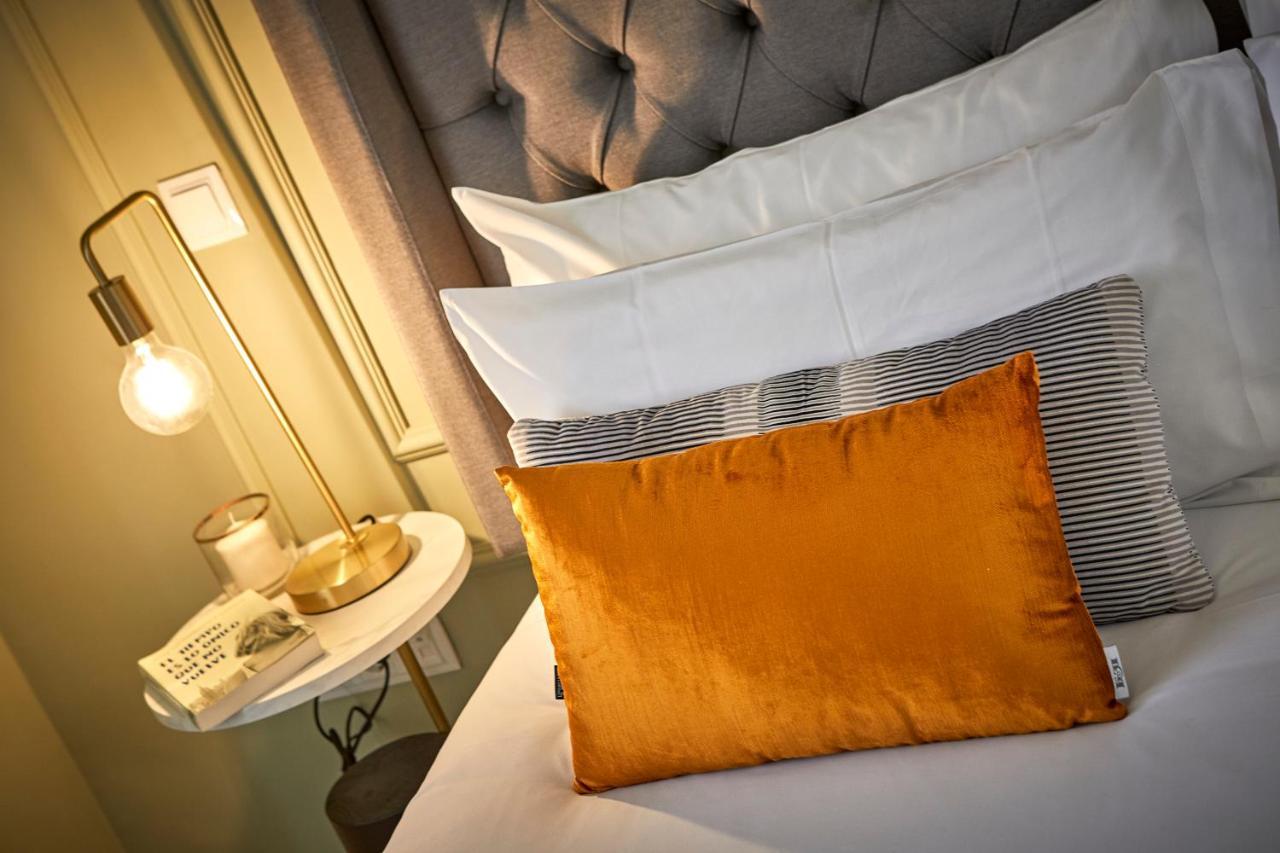 L&H La Latina Selection Aparthotel Мадрид Екстериор снимка