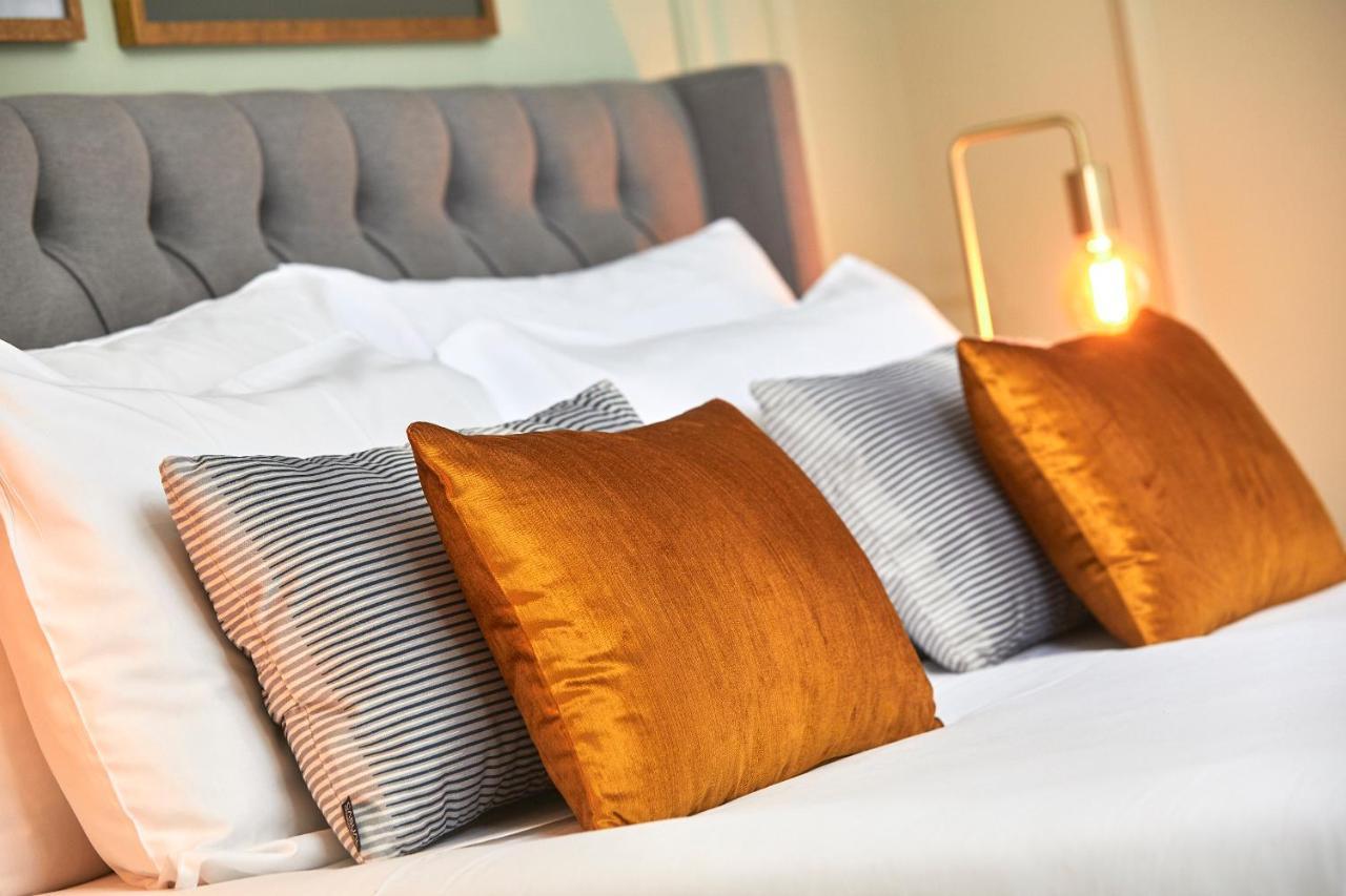 L&H La Latina Selection Aparthotel Мадрид Екстериор снимка