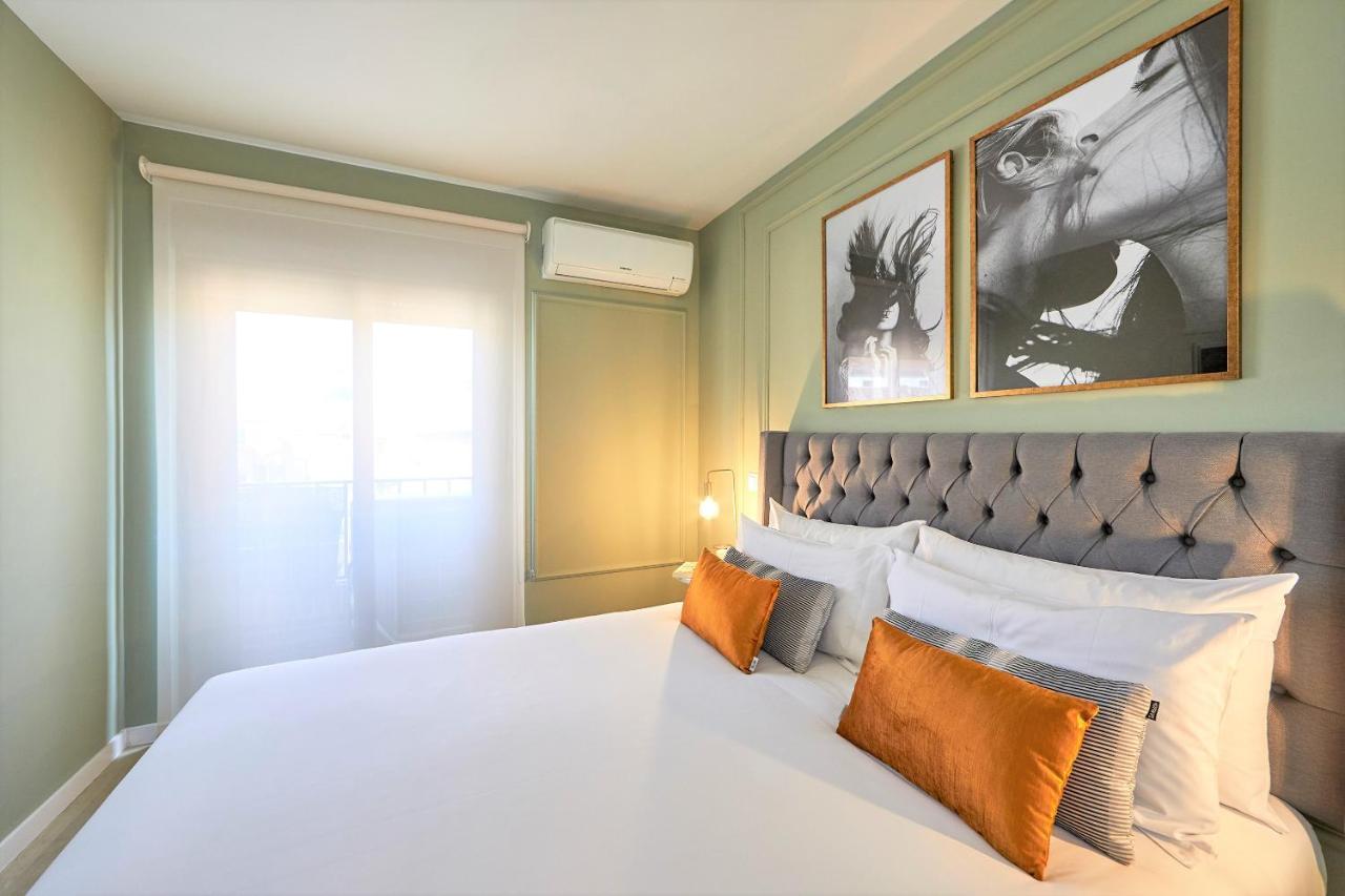 L&H La Latina Selection Aparthotel Мадрид Екстериор снимка